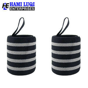 <b>Maximized</b> Momentum Premium Sport Wrist Wraps for Powerlifting Excellence - Product Image 6