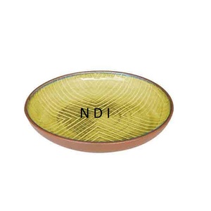 Assiette de service décorative de forme circulaire en bois pour le dîner, finition émaillée brillante, assiette de service en bois pour casserole - Product Image 1