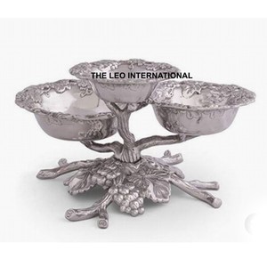 Cuenco Chapado en plata con forma única de Metal de aluminio, estilo elegante, para servir aperitivos, frutas secas, cuenco decorativo moderno para el hogar - Product Image 1