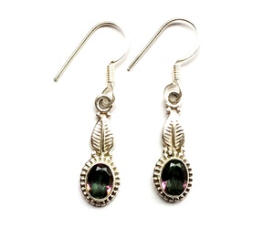 Roxi — boucles d'oreilles pendantes en argent 92.5 fait à la main, pierres grenat rouge - Product Image 4