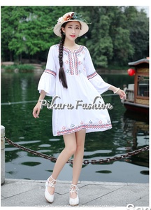 Vestido Corto Bordado Natural Tejido para Mujer, Estilo Europeo, Manga Ancha Tres Cuartos, Lavable, Mini Vestido - Product Image 4