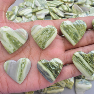 Corazón de serpentina verde con forma de corazón, Gema de serpentina verde, cabujón de piedras preciosas, corazón de Reiki hinchable, venta al por mayor - Product Image 2