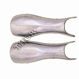 Armure de garde de jambe de guerrier médiéval finition argentée en acier et bande de cuir Costume d'Halloween avec technique plaquée d'impression UV - Product Image 6