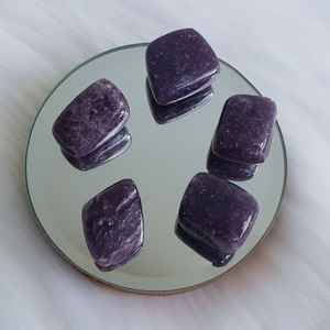 Pierre Roulée en Lépidolite Naturelle, Cristal de Guérison Feng Shui Reiki, Style Amour, Couleur Violette, Vente en Gros, Souvenir, Bijou en Pierre Précieuse - Product Image 2