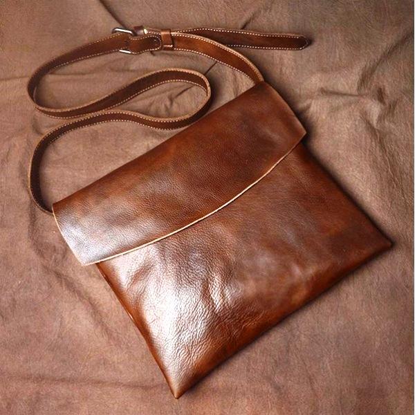 สีน้ำตาลเข้ม