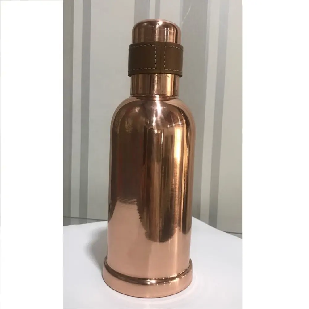 زجاجة مياه صحية مفيدة من النحاس بنسبة 100% مع تصميم جذاب وزجاجة مياه من أدوات الشرب المصقولة بأسعار تنافسية