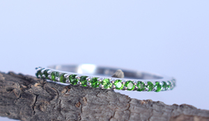 Anillo de piedras preciosas de Diopside cromado para mujer, banda de plata de ley a la moda, diseño de lujo, joyería a un precio asequible - Product Image 2