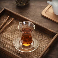 Logo-Anpassbares Türkisches Doppelwandiges Glas-Teeservice für Kaffee und Tee mit Untertasse und Löffel Türkisches Glas-Tassenset