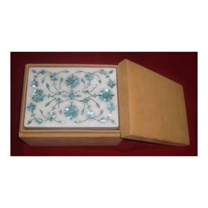 Boîte en marbre blanc nacre vert faite à la main avec boîte en bois - Product Image 1