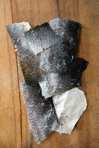 หนังปลาแซลมอนแห้งกรอบ/หนังปลาแซลมอนกรอบและปลาแซลมอน84382089109 - Product Image 3