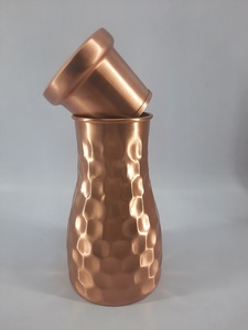 Carafe à eau artisanale en cuivre pur, bouteille en cuivre martelé avec couvercle en verre intégré pour le bien-être et l'hydratation ayurvédiques - Product Image 5