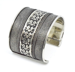 Gold Big Cuff <b>Bracelet</b> Metal Crafts Necklace Jewellery Ladies <b>Bracelet</b> & Bangles From Tradnary <b>healing</b> kada for women cuff - Product Image 4