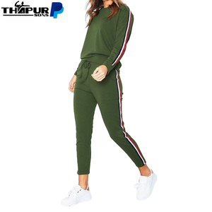 Conjunto Deportivo Ligero y Transpirable Unisex con Logotipo Personalizado al por Mayor, Chándal con Pedrería para Entrenamiento Deportivo Plus - Product Image 2