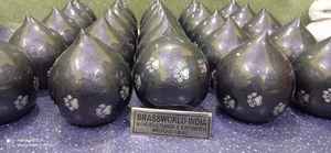 Brassworld-urna de cremación de mascotas, gota de lágrima de aluminio negro de latón, India - Product Image 2