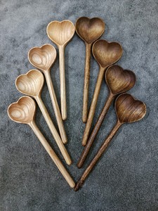Juego de cucharas de madera tallada de Venta caliente Cuchara de cocina amigable con el medio ambiente de Vietnam Juego de cucharas de madera natural - Product Image 5