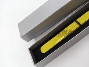 แหนบต่อขนตาสแตนเลส45องศาเครื่องมือเสริมความงามแบบใหม่เคลือบด้วยผงสีเหลืองโลโก้ออกแบบได้ตามต้องการ - Product Image 5