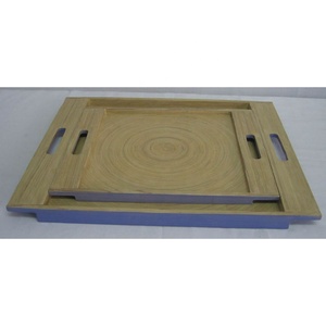 Plateau de service en bambou artisanal en laque écologique durable et élégant - Product Image 3