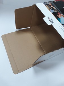 กล่องกระดาษลูกฟูกเคลือบมันวาวแบบสั่งทำกล่องกระดาษปั๊มบรรจุภัณฑ์เครื่องใช้ในบ้านปั๊มลายนูน - Product Image 5