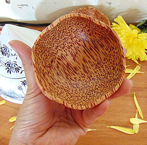 Bol de salle à manger en noix de coco rustique fait à la main écologique naturel décor à la maison de haute qualité Vietnam fait petite boîte d'occasion de Pâques emballée - Product Image 3