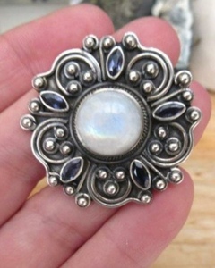 Anillo de Piedra Lunar Arcoíris de Forma Redonda, Gema Natural, Plata de Ley 925, Anillos Hechos a Mano para Proveedor Mayorista - Product Image 1