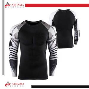 Tela de protección solar estilo deportivo de compresión multicolor sublimación completa para hombre con estampado personalizado para uso de MMA - Product Image 4