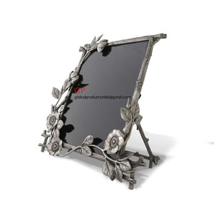 กรอบรูปโลหะคลาสสิกสำหรับตกแต่งบนโต๊ะ - Product Image 2