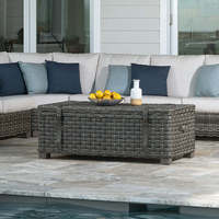 Niedriges Outdoor-Ecksofa-Set in Graubraun mit PU-Füllung, Landhaus-Rattan-Poly-Gartenmöbel-Set für Wohnzimmer, Esszimmer und Garten