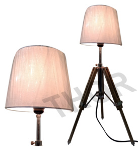 Lampe de bureau moderne en tissu blanc avec support en bambou Décoration intérieure Lampe de table trépied avec support en bois - Product Image 1