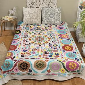 Literie murale indienne en suzuki, style bohème, broderie à la main, style commandes florales - Product Image 2