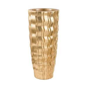 กระถางโลหะทำมือชุบทอง - Product Image 1