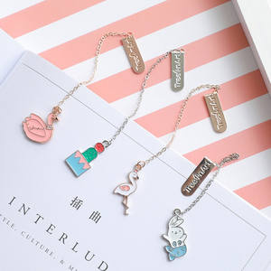 Breloques personnalisées en émail doux, mignonnes, avec chaîne métallique, marque-page - Product Image 4