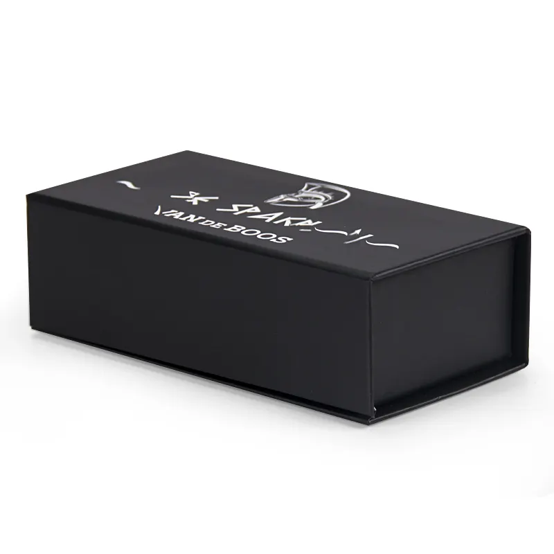 La misteriosa scatola di barattoli cosmetici neri rende gli acquirenti una scatola di cartone strana per cosmetici