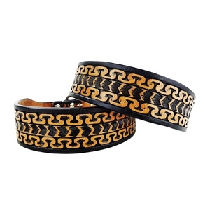 คอเสื้อหนังสุนัขทำมือคุณภาพระดับพรีเมียมของอินเดียทำด้วยมือมีทุกสีพร้อมใช้งานหมุดแข็งผู้ผลิตขายส่ง - Product Image 1