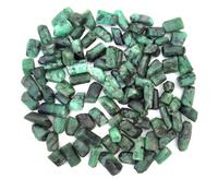 Pierre précieuse émeraude verte naturelle Forme inégale Rugueux Mai Pierre de naissance Fabrication de bijoux Belle pierre de Panna Effet optique étoile brute