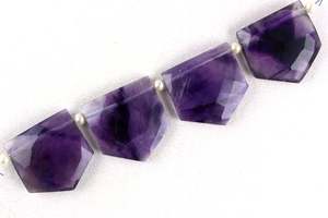Meilleure qualité 4 pièces améthyste bleue naturelle pierres précieuses facettes Pentagone forme Briolette perles pour la fabrication de bijoux - Product Image 2