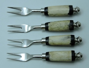 Cubiertos de acero inoxidable personalizados de alta calidad, regalo de negocios elegante con diseño de bocina quemada, perilla de Metal trasera para uso doméstico - Product Image 2