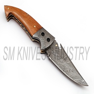 Couteau damas pliant manche en bois, personnalisé fait à la main, belle serrure du revêtement, motif de torsion (smk1239) - Product Image 3
