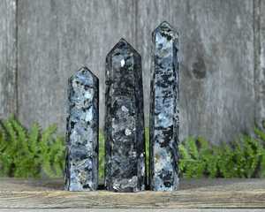 LARVIKITE-Torre de cristal NATURAL de alta calidad, cristal de roca, LARVIKITE, JEMBO, obelisco para curación y decoración, venta al por mayor - Product Image 2