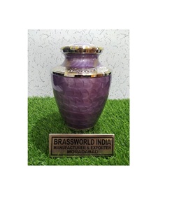 Urna Funeraria de Latón para Adultos, Estilo Americano, Brassworld India, Artículos Funerarios - Product Image 4