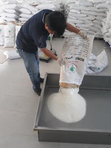 Vente Chaude Noix de Coco Déshydratée du Vietnam, Haute Teneur en Matière Grasse, Qualité Fine, Fournisseur d'Usine, Exportation, Vente en Gros, Ingrédient Alimentaire - Product Image 4