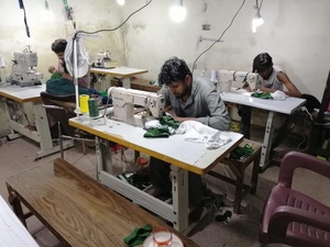 Camiseta de uniforme de fútbol para adultos para hombres con diseño de cuello redondo personalizable 100% poliéster tela transpirable de secado rápido - Product Image 6