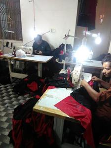 Chaqueta Universitaria para Hombre con Diseño de Parche de Chenilla, Chaqueta Universitaria de Béisbol para Hombre con Cuello y Puños Acanalados - Product Image 3