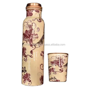 Botol tembaga Ayurveda dekoratif cetak bunga dengan kaca dipalu botol air tembaga botol air murah dan terbaik