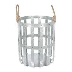 Panier de rangement en treillis métallique ajusté pour une organisation pratique - Product Image 4