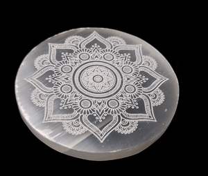 แผ่นชาร์จ Mandala Selenite สีขาวแกะสลัก | แผ่นแกะสลักคุณภาพสูง - Product Image 4