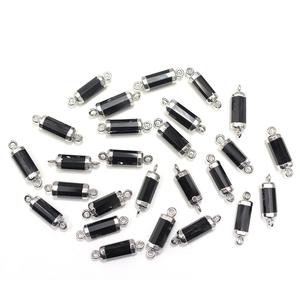 Conector de Ónice Negro de 18 a 20 mm con Base en Forma de Tubo Plateado - Product Image 4