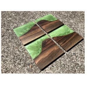 Posavasos de resina de madera de moda, posavasos de resina de cristal únicos personalizados, respetuosos con el medio ambiente, venta al por mayor - Product Image 2