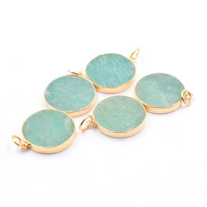 Amazonita forma redonda 925 bisel de plata esterlina colgante chapado en oro fabricación de joyas hechas a mano - Product Image 4