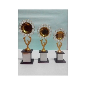 Trophée Vintage Moderne élégant classique unique personnalisé Plaqué Or Pas Cher élégant fantaisie personnalisé - Product Image 3