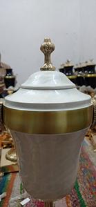 Énorme urne de crémation blanche en laiton avec deux côtés de visage d'aigle fournitures de funérailles cuivworld inde - Product Image 4